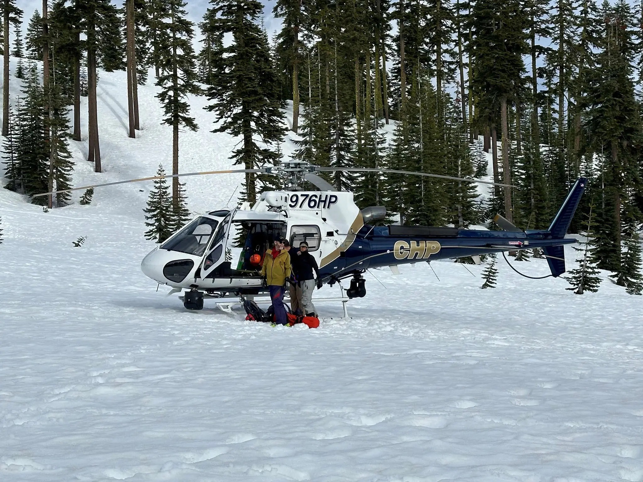 The helicopter sent to rescue stranded hikers on Mount Shasta was fortunate when the weather improved, however, it was only able to ascend to an altitude of 3,500 feet on the following Saturday. California climbers buried in avalanche at 12,000 feet carried to safety after daring 11-hour rescue