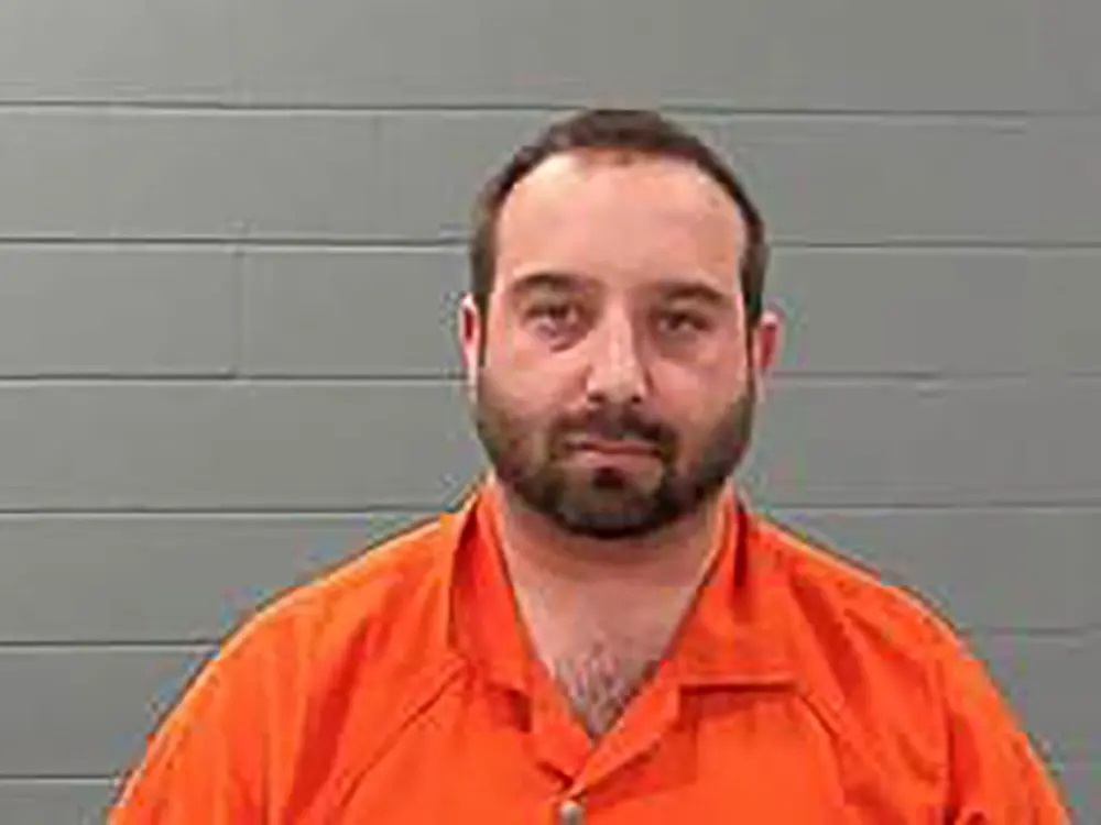 Deranged Indiana cop forced his 6-year-old daughter to hold ‘I want to kill my brother’ sign in freezing weather as punishment Mugshot of Cody Scott (Cass County Jail)
