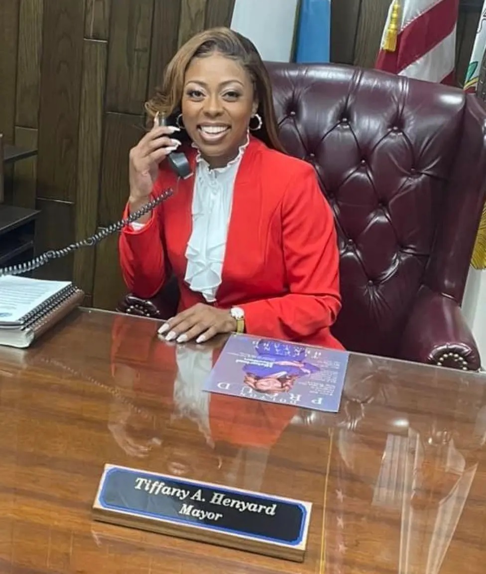 Dolton ‘super mayor’ Tiffany Henyard is target of FBI criminal probe, subpoenaed by feds Accusations have been circulating for quite some time regarding the alleged misuse of public funds by Dolton's Mayor, Tiffany Henyard. (@tiffanyhenyard / Instagram)