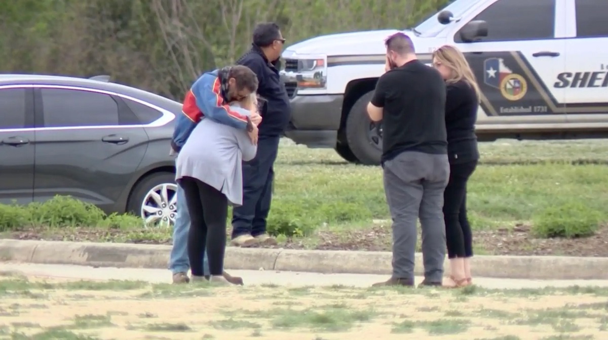 Mom made 3-year-old son say ‘goodbye to daddy’ on camera before shooting boy dead in murder-suicide The human remains were found in a trench within a San Antonio park. (KENS 5)