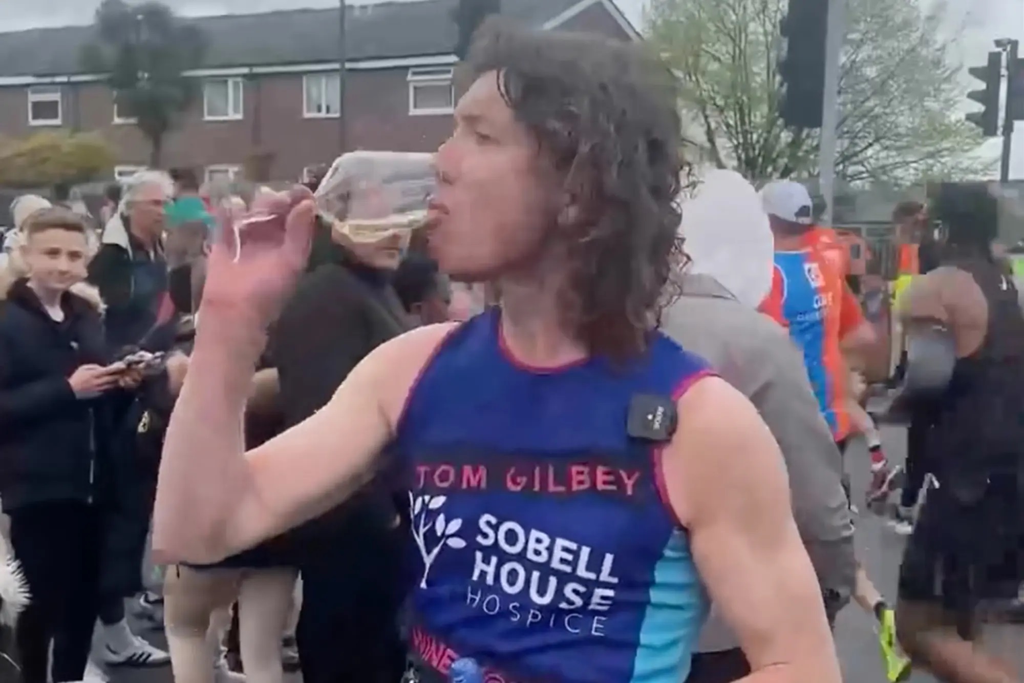 Runner chugs 25 glasses of wine during London marathon, ‘I was totally exhausted’ Tom Gilbey takes a sip on a glass of wine to sample it. (Tom Gilbey/Instagram)