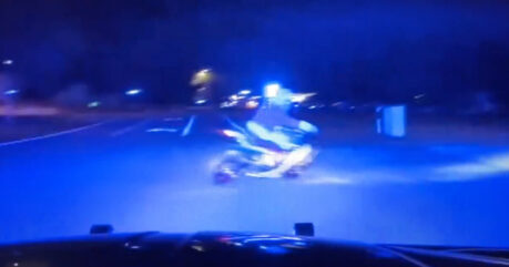 Santa Claus on motorcycle evades Florida police in 120 mph chase and escapes