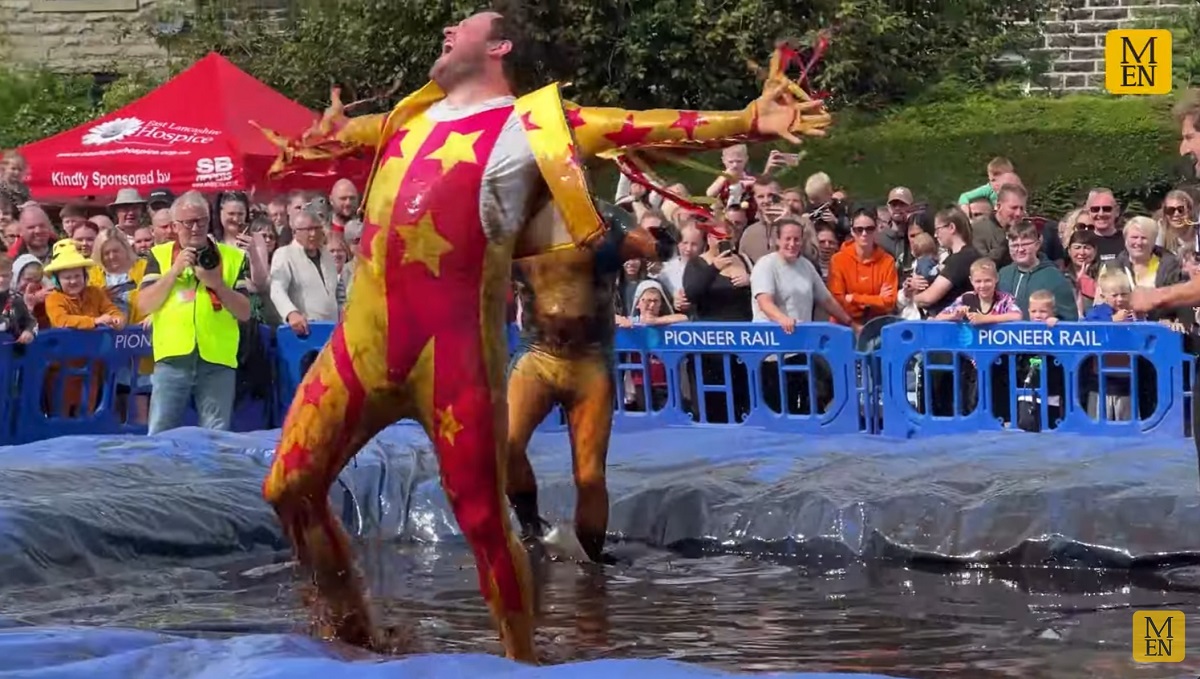 Hundreds gather together to witness the world gravy wrestling championships at UK pub! Best of the World Gravy Wrestling Championships 2024