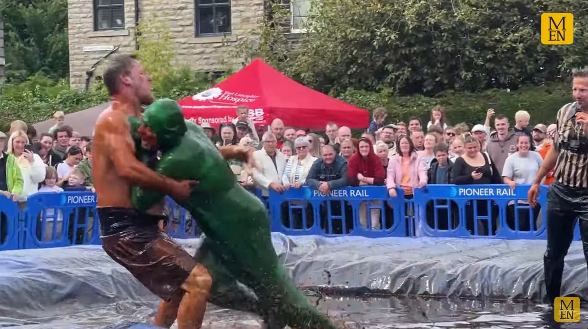 Hundreds gather together to witness the world gravy wrestling championships at UK pub! Best of the World Gravy Wrestling Championships 2024