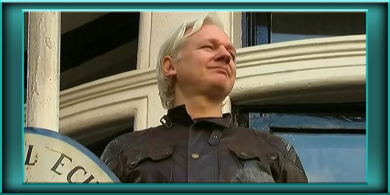 Julian Assange was Offered Pardon if He 'Helped Resolve Speculation' about Russia's Role in DNC hack, Court Told